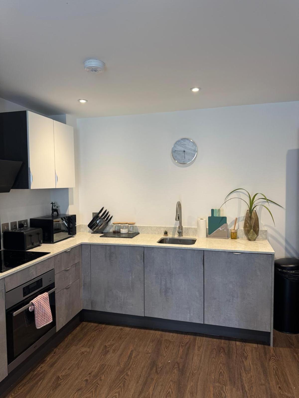 Icon Apartment